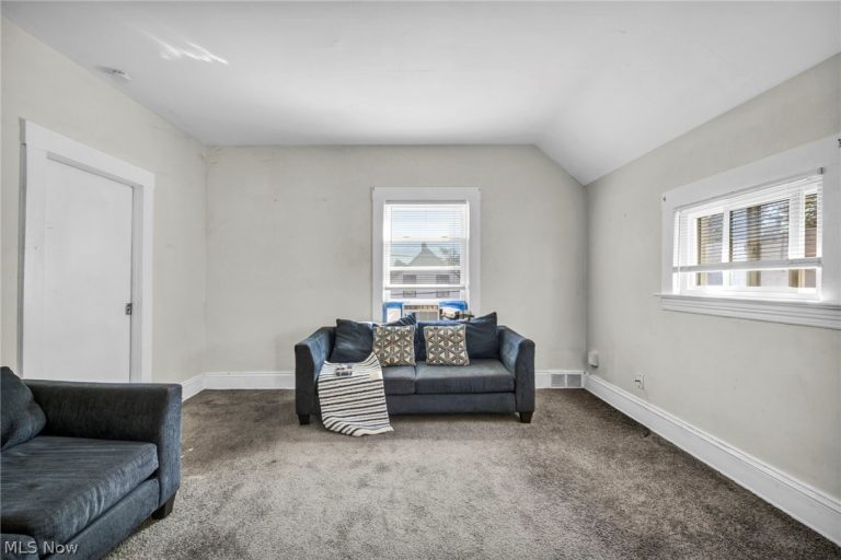 3468 62nd Street, Cleveland, OH - Photo 6