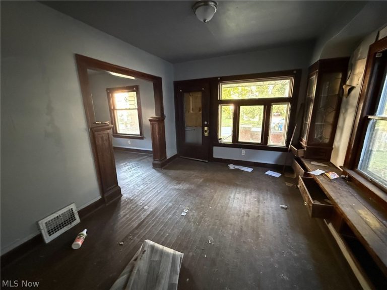12018 Griffing Avenue, Cleveland, OH - Photo 3