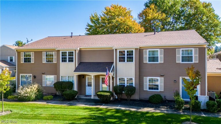 7373 Forsythia Lane, Northfield, OH, 44067