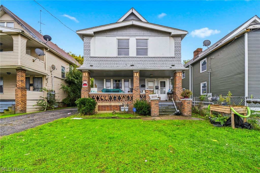 11002 Kinsman Road, Cleveland, OH