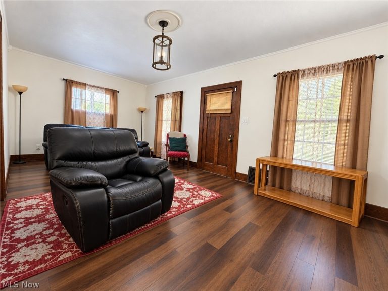 621 Noah Avenue, Akron, OH - Photo 8