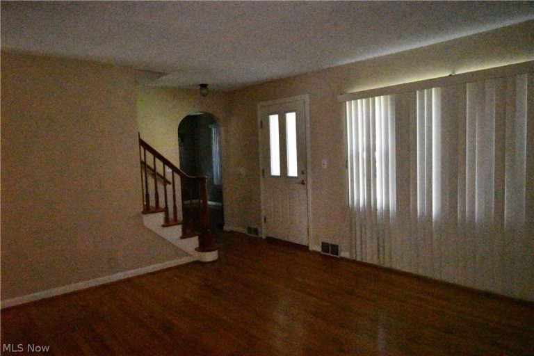 457 Orlo Lane, Youngstown, OH - Photo 5