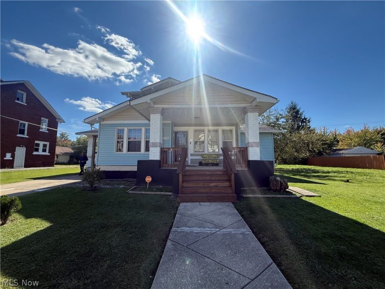 13306 Alvin Avenue, Garfield Heights, OH - Photo 2