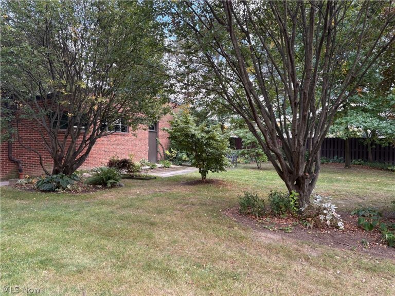 16300 Van Aken Boulevard #202A, Shaker Heights, OH - Photo 5