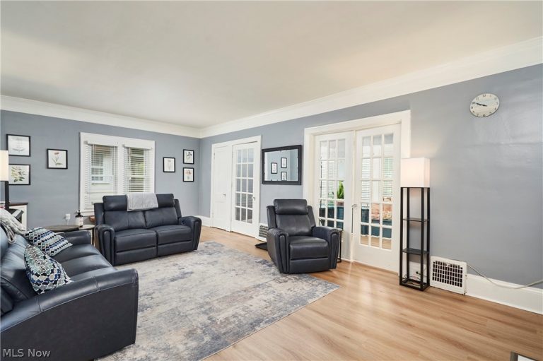 245 Highland Avenue, Akron, OH - Photo 5