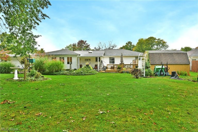 6291 Navajo Place, Poland, OH - Photo 2