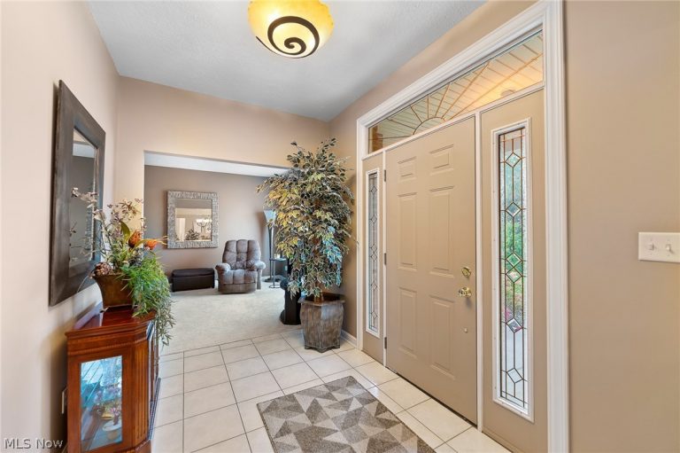 1458 Tori Pines Court, Canfield, OH - Photo 8