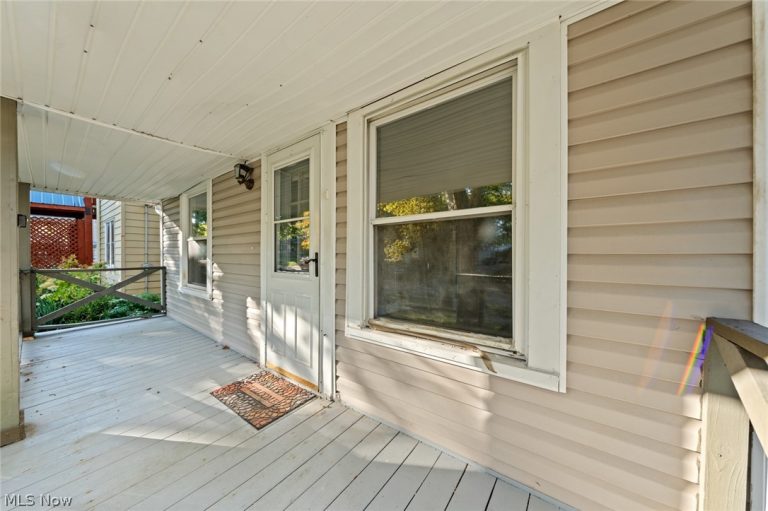 4012 Bucyrus Avenue, Cleveland, OH - Photo 3