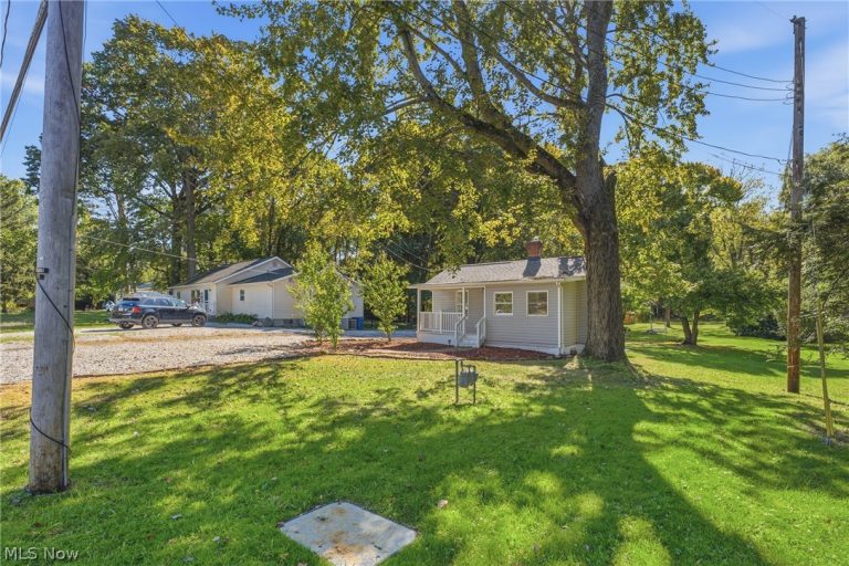 2950 Hayne Road, Akron, OH - Photo 2