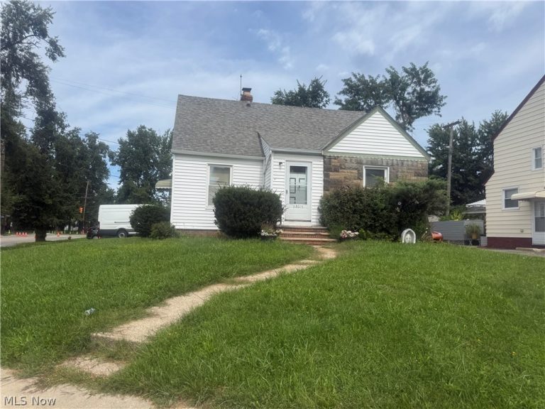 18011 Windward Road, Cleveland, OH, 44119