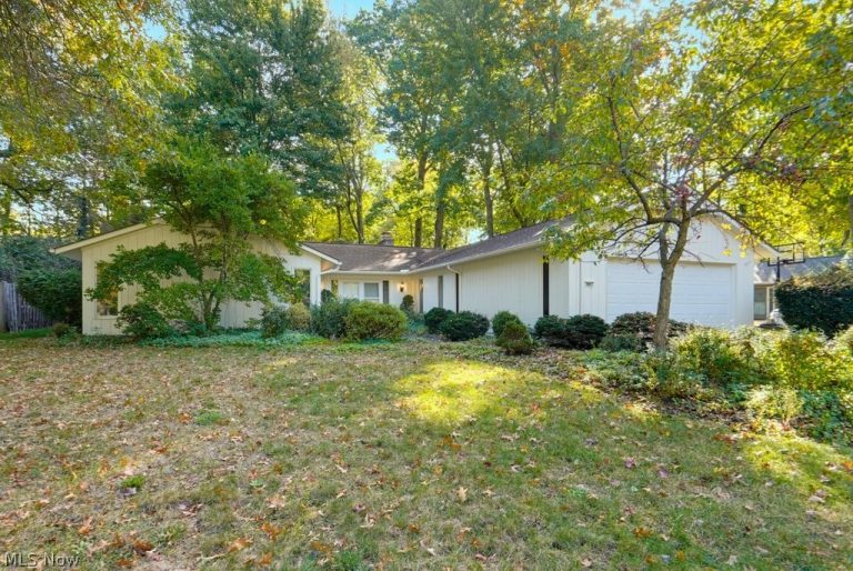5851 Mills Creek Lane, North Ridgeville, OH, 44039