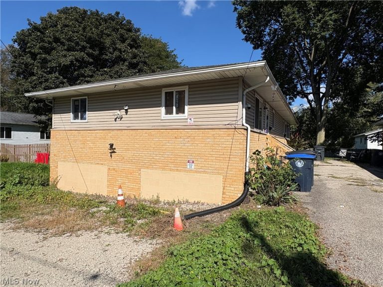 1261-1263 Anna Avenue, Akron, OH - Photo 3