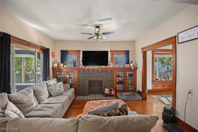 122 Belmont Avenue, Niles, OH - Photo 4