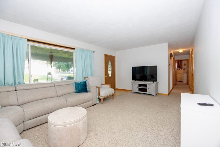 2437 Graustark Path, Wooster, OH - Photo 2