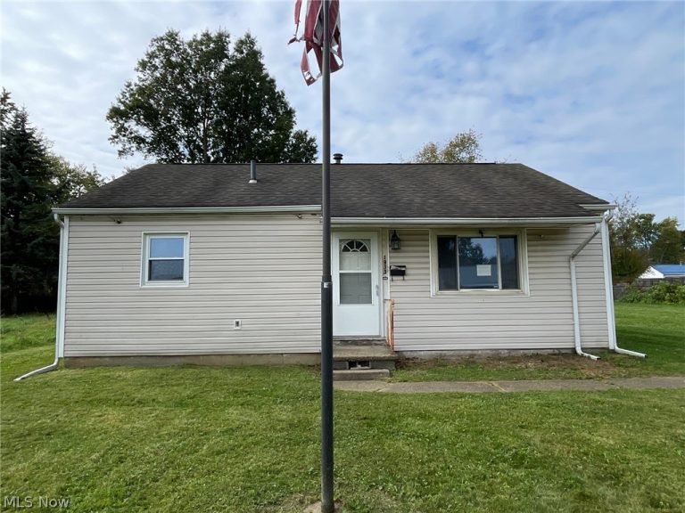 1933 Bollinger Avenue, Canton, OH, 44705
