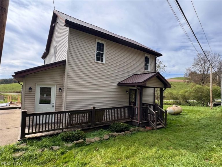 2058 Salineville, Carrollton, OH, 44615