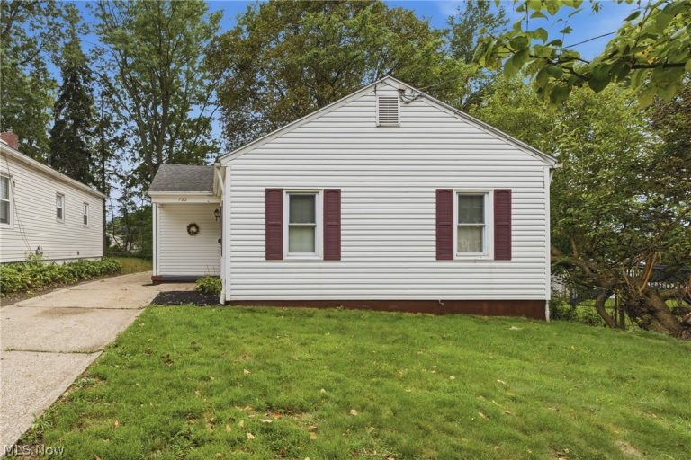 782 Saxon Avenue, Akron, OH, 44314