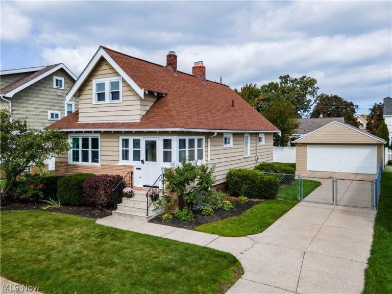 16510 Pearldale Avenue, Cleveland, OH, 44135