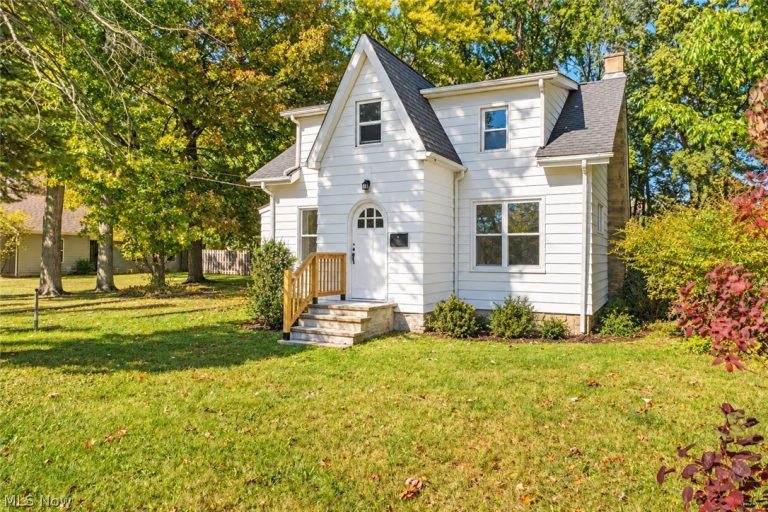 34073 Beach Park Avenue, Eastlake, OH, 44095