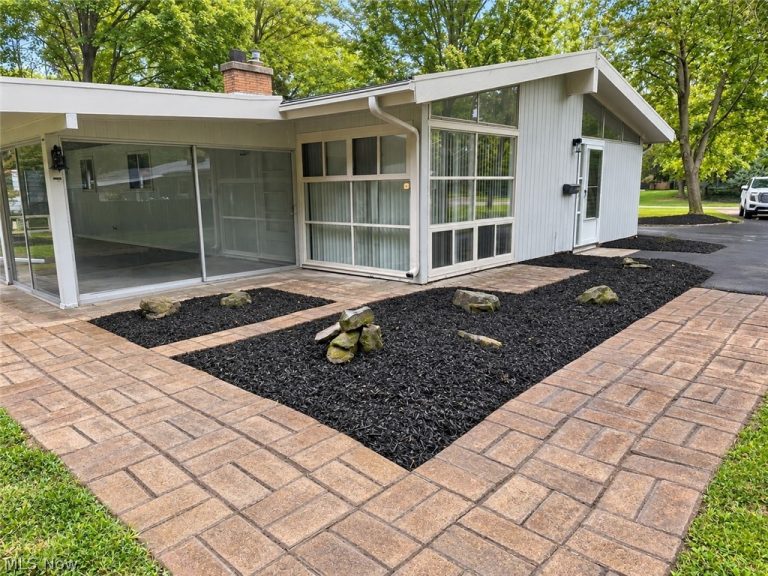 4949 Horizon Drive, Richmond Heights, OH, 44143