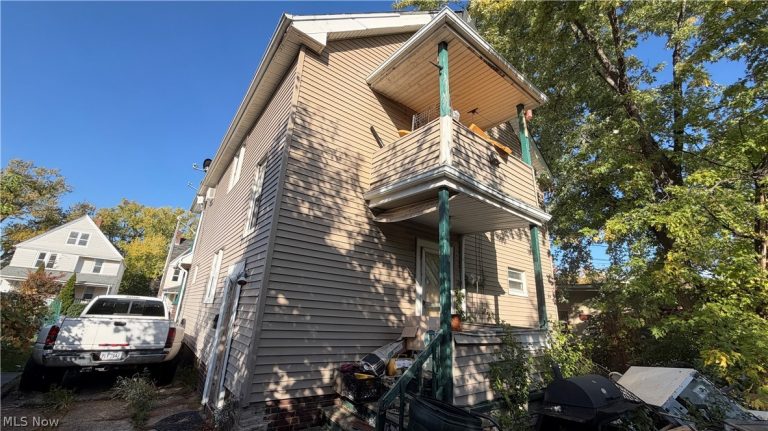 705 155th Street, Cleveland, OH - Photo 3