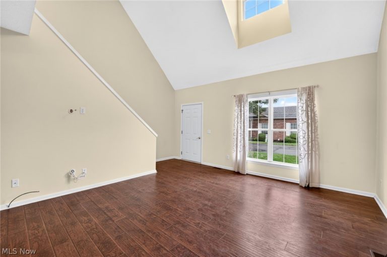 2084 Jennifer Street, Akron, OH - Photo 2