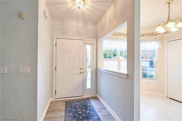 8688 Parkside Drive, Northfield, OH - Photo 3