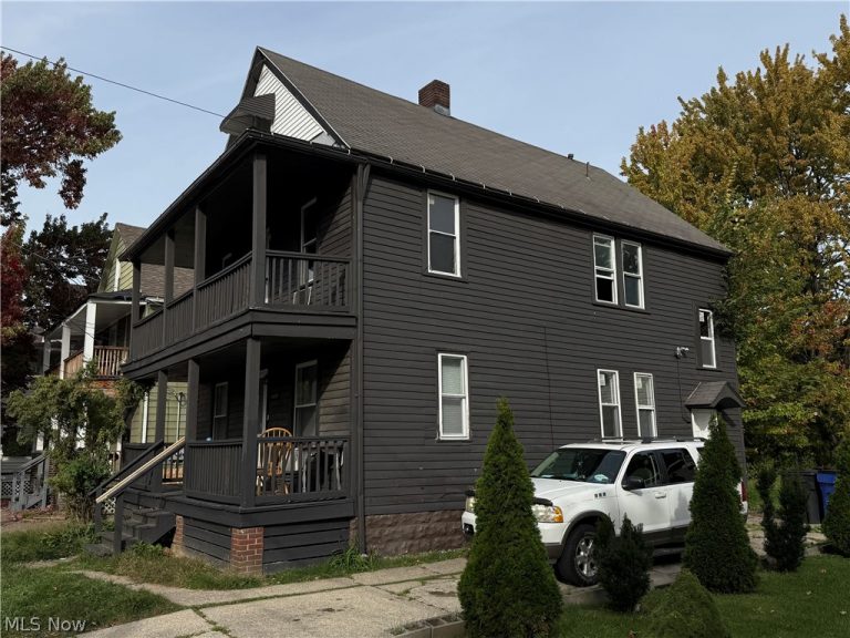 15831 Trafalgar Avenue, Cleveland, OH - Photo 5