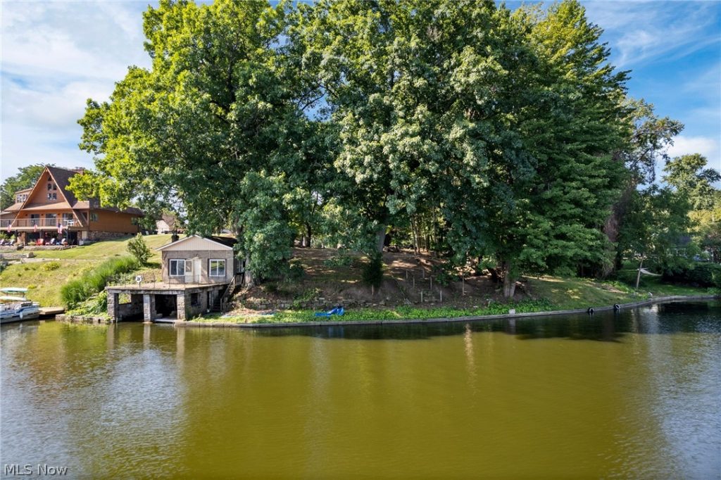 4007 Melton Avenue, Akron, OH