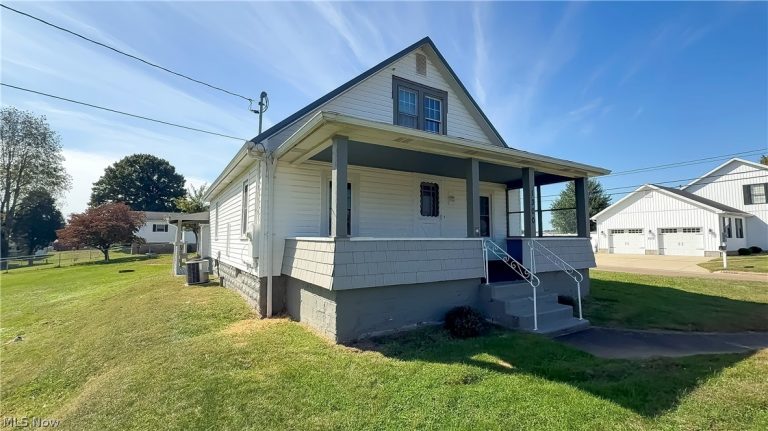 1300 23 Street, Vienna, WV - Photo 2