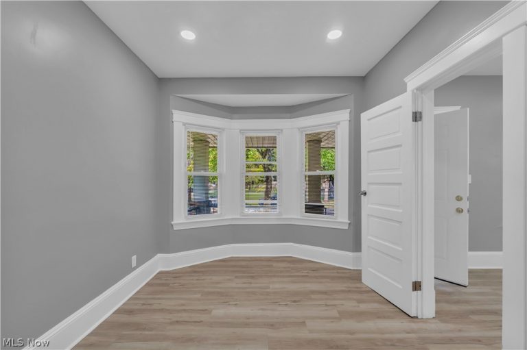 3209 Woodbridge Avenue, Cleveland, OH - Photo 8