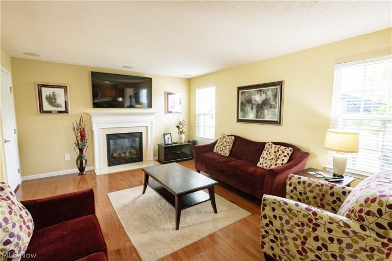 592 Eastglen Circle, Tallmadge, OH - Photo 8