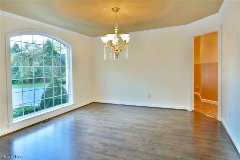 540 Warner Road, Hubbard, OH - Photo 6