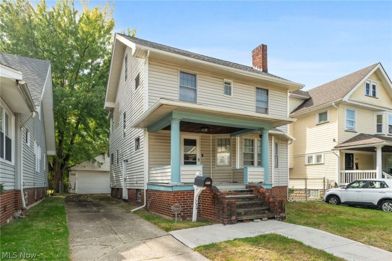 1734 Burgess Road, Cleveland, OH - Photo 3