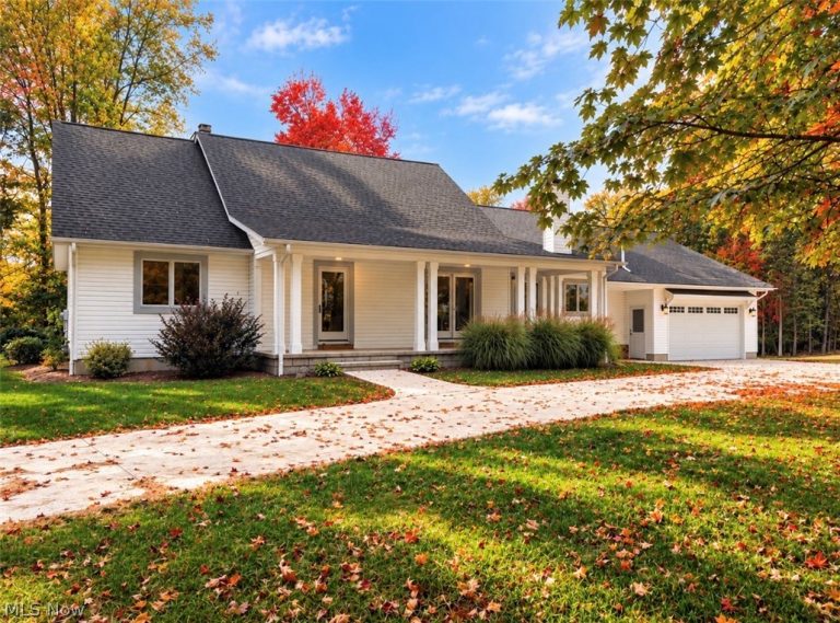 10645 Prouty Road, Concord Twp, OH - Photo 2