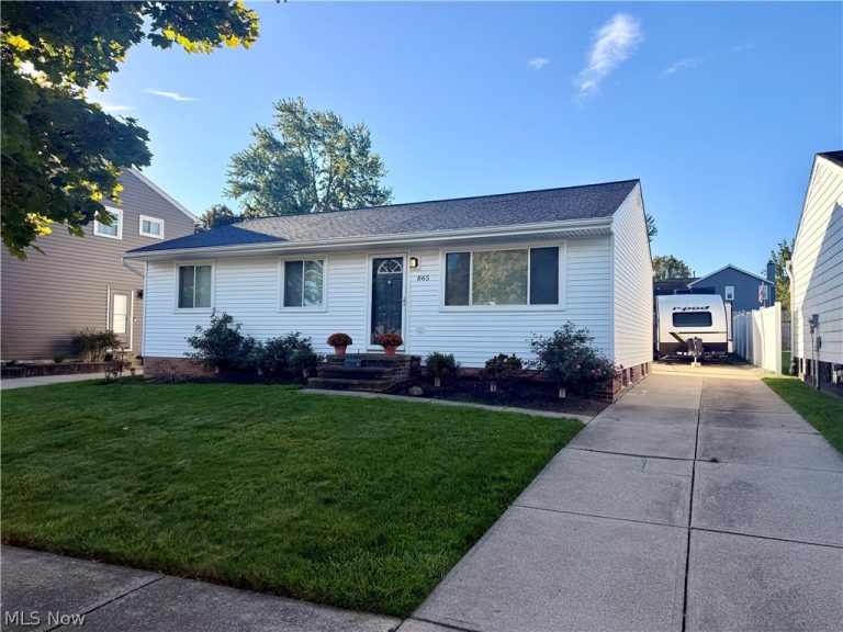 865 Pelley Drive, Cleveland, OH, 44109