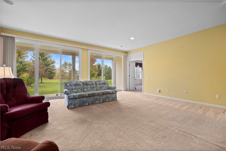 9443 Drury Way, North Ridgeville, OH - Photo 8