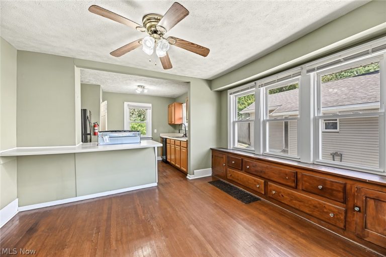 1897 Marks Avenue, Akron, OH - Photo 8