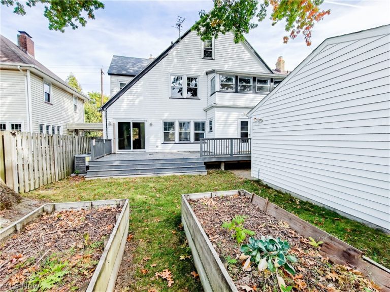 17410 Park Drive, Cleveland, OH - Photo 2