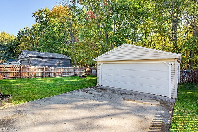 6187 Rosebelle Avenue, North Ridgeville, OH - Photo 5