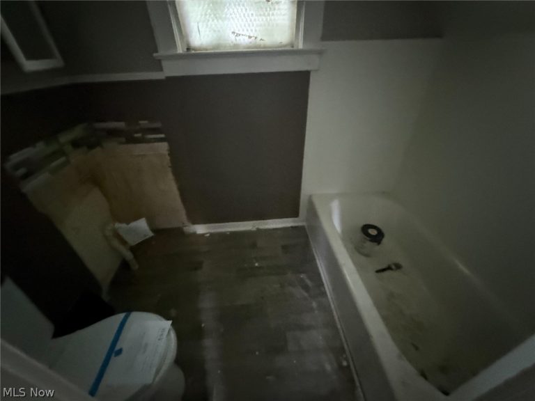 653 159th Street, Cleveland, OH - Photo 5