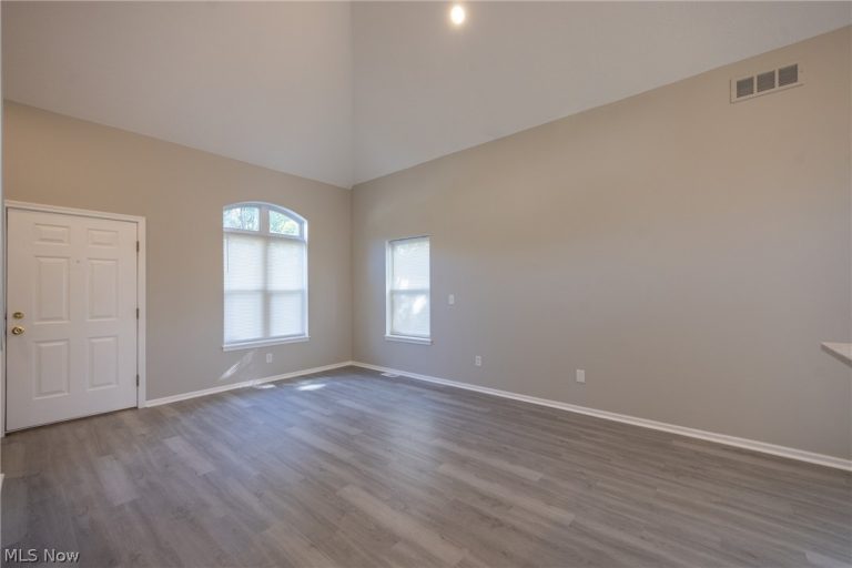 3718 Minster Court, Cleveland, OH - Photo 5