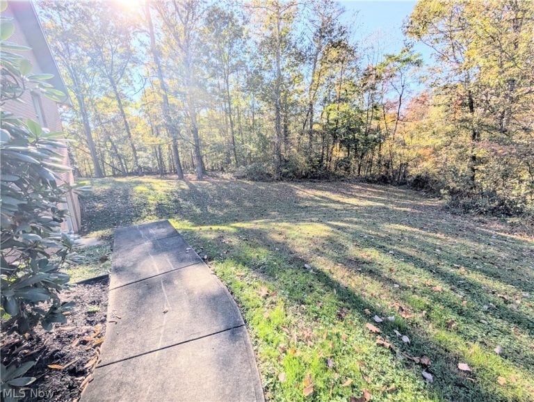 1401 Millers Lane, Zanesville, OH - Photo 4