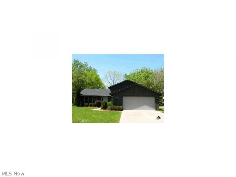 6928 Stearns, North Olmsted, OH, 44070