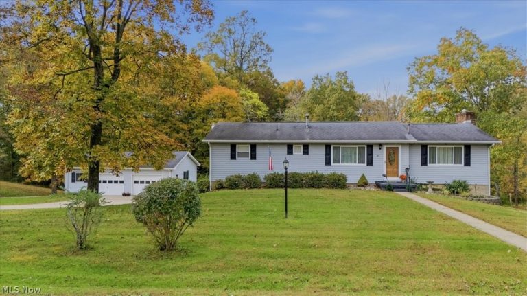81 Pinecrest Drive, Washington, WV, 26187