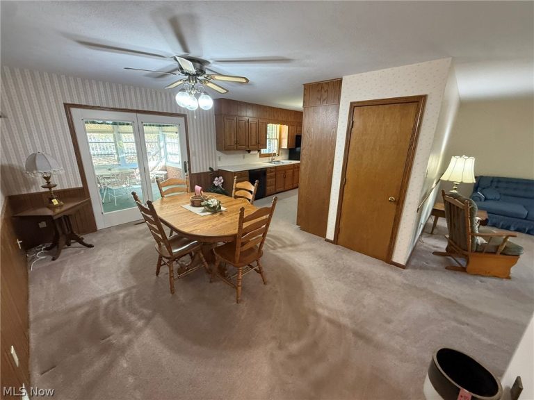 1207 2nd Street, New Philadelphia, OH - Photo 8