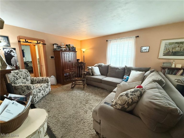2308 Schell Avenue, Cleveland, OH - Photo 2