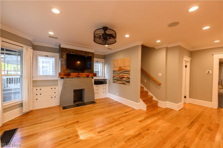 1424 Elmwood Avenue, Lakewood, OH - Photo 4