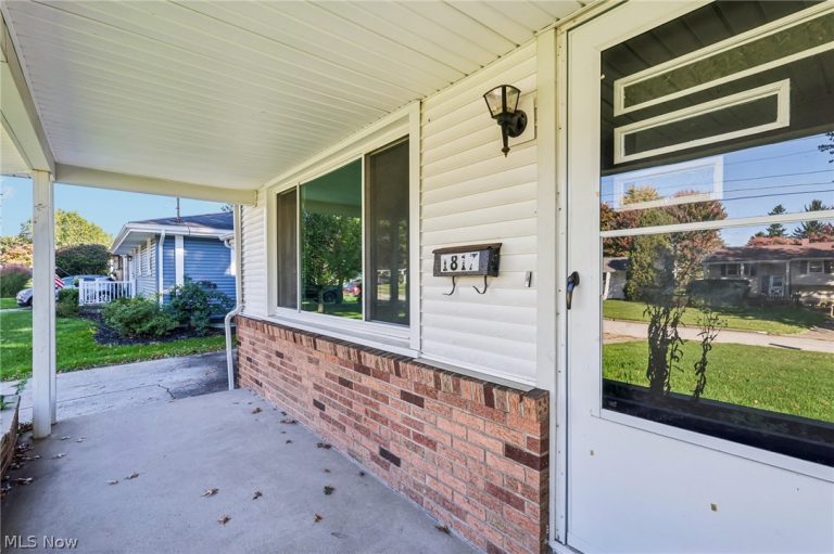 1817 Basil Avenue, Youngstown, OH - Photo 5