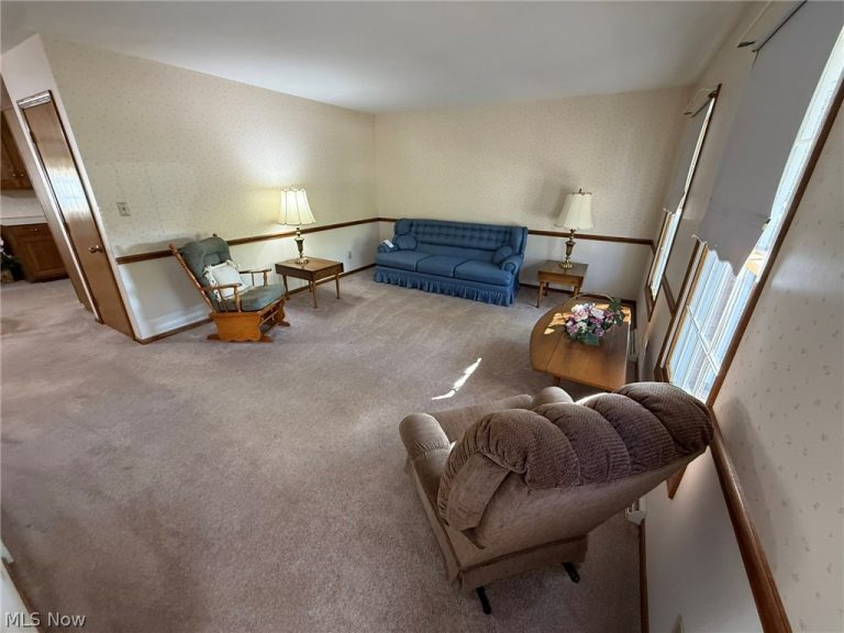 1207 2nd Street, New Philadelphia, OH - Photo 2